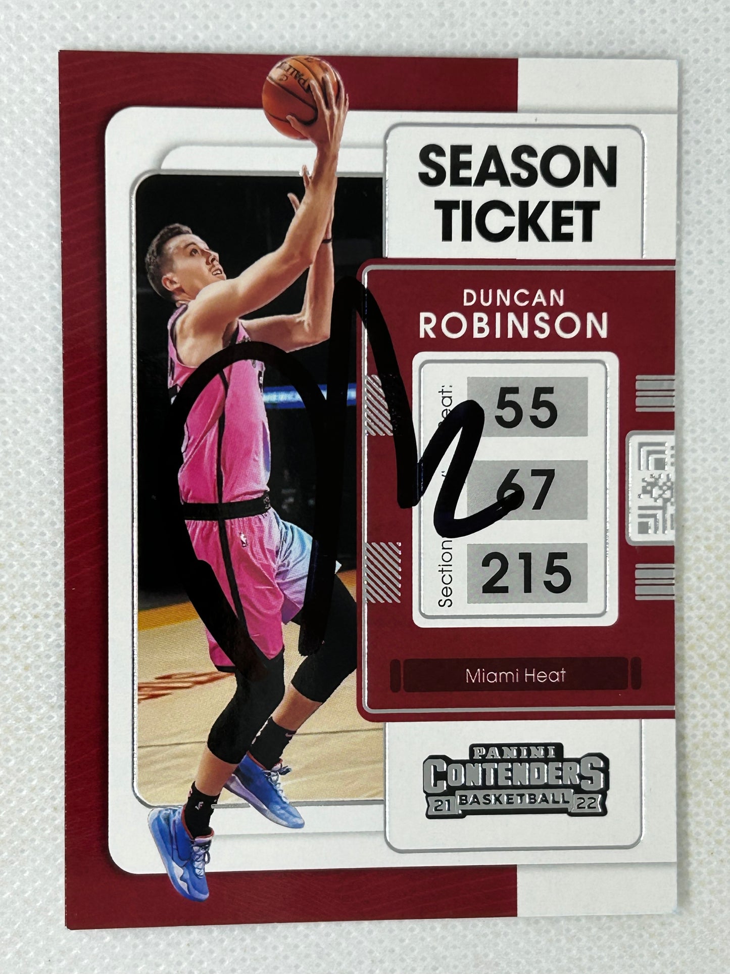 2021-22 Panini Contenders  Duncan Robinson Miami Heat Season Ticket #33 Signed Card