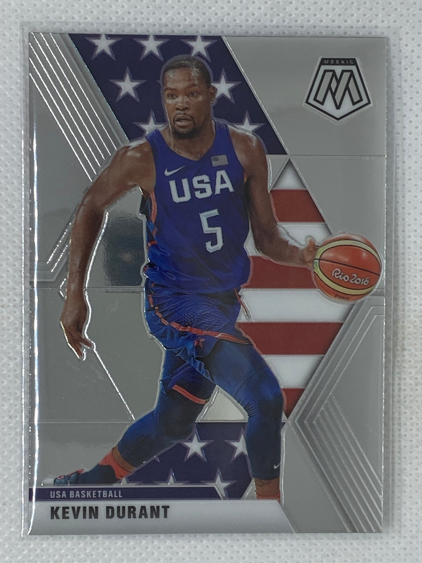 2020-21 Mosaic Basketball Kevin Durant National Pride USA #248 Brooklyn Nets