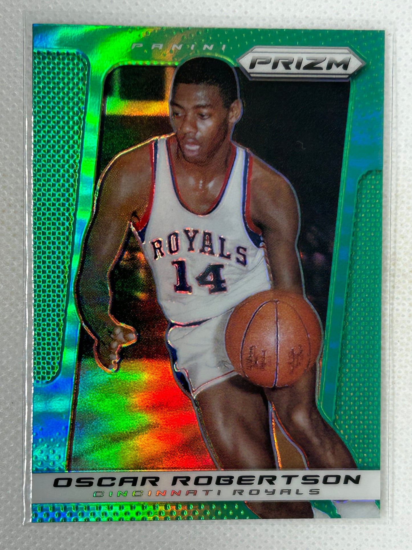 2013-14 Panini Prizm Retail Green Prizm Oscar Robertson #212 HOF