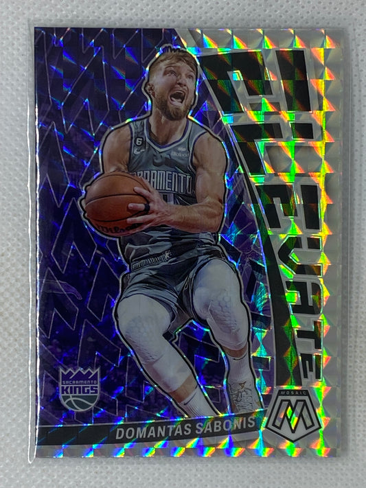 2022-23 Panini Mosaic Elevate Silver Prizm Mosaic Domantas Sabonis #20 Sacramento Kings