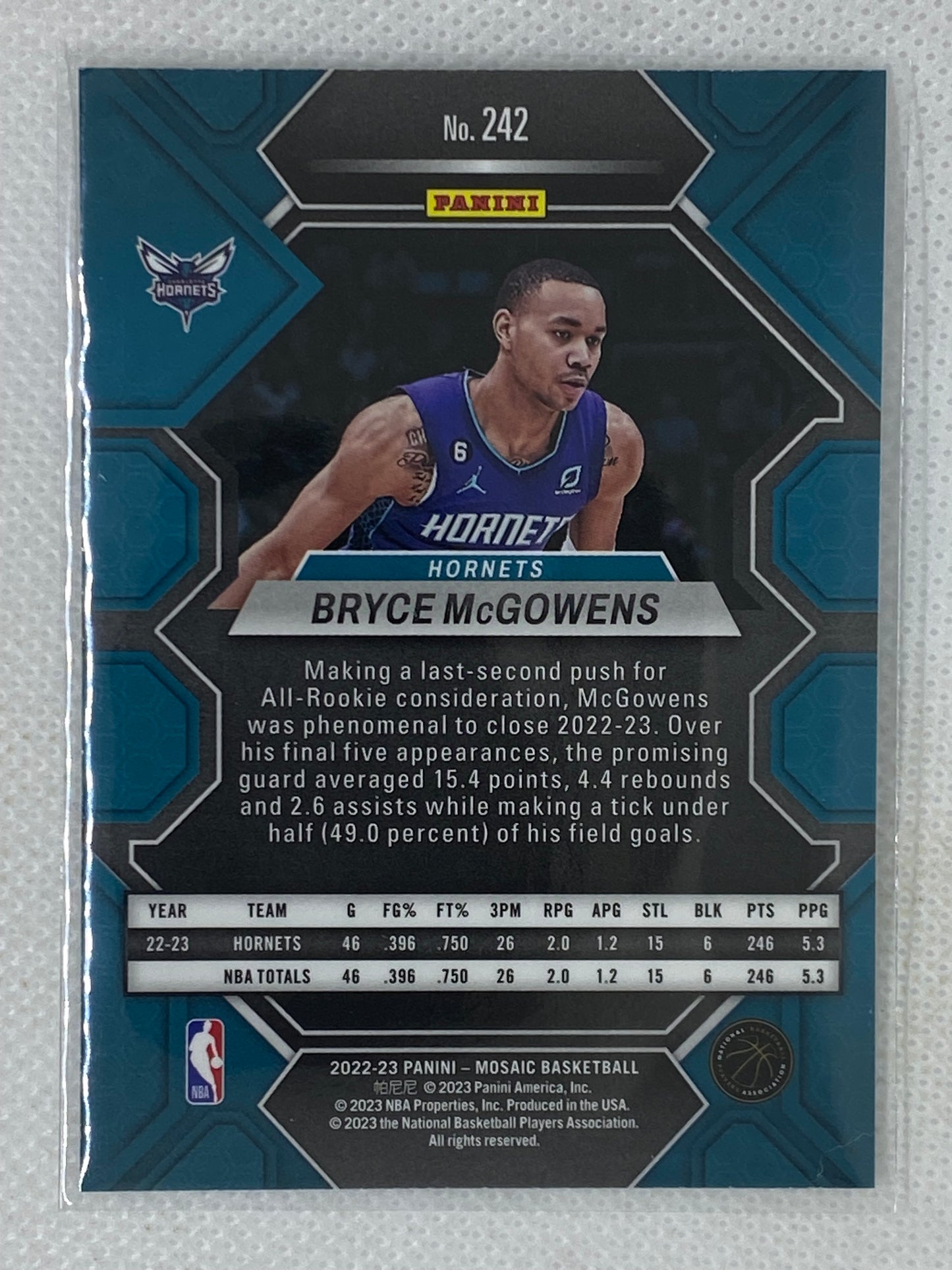 2022-23 Panini Mosaic Bryce McGowens #242 Rookie Card Charlotte Hornets