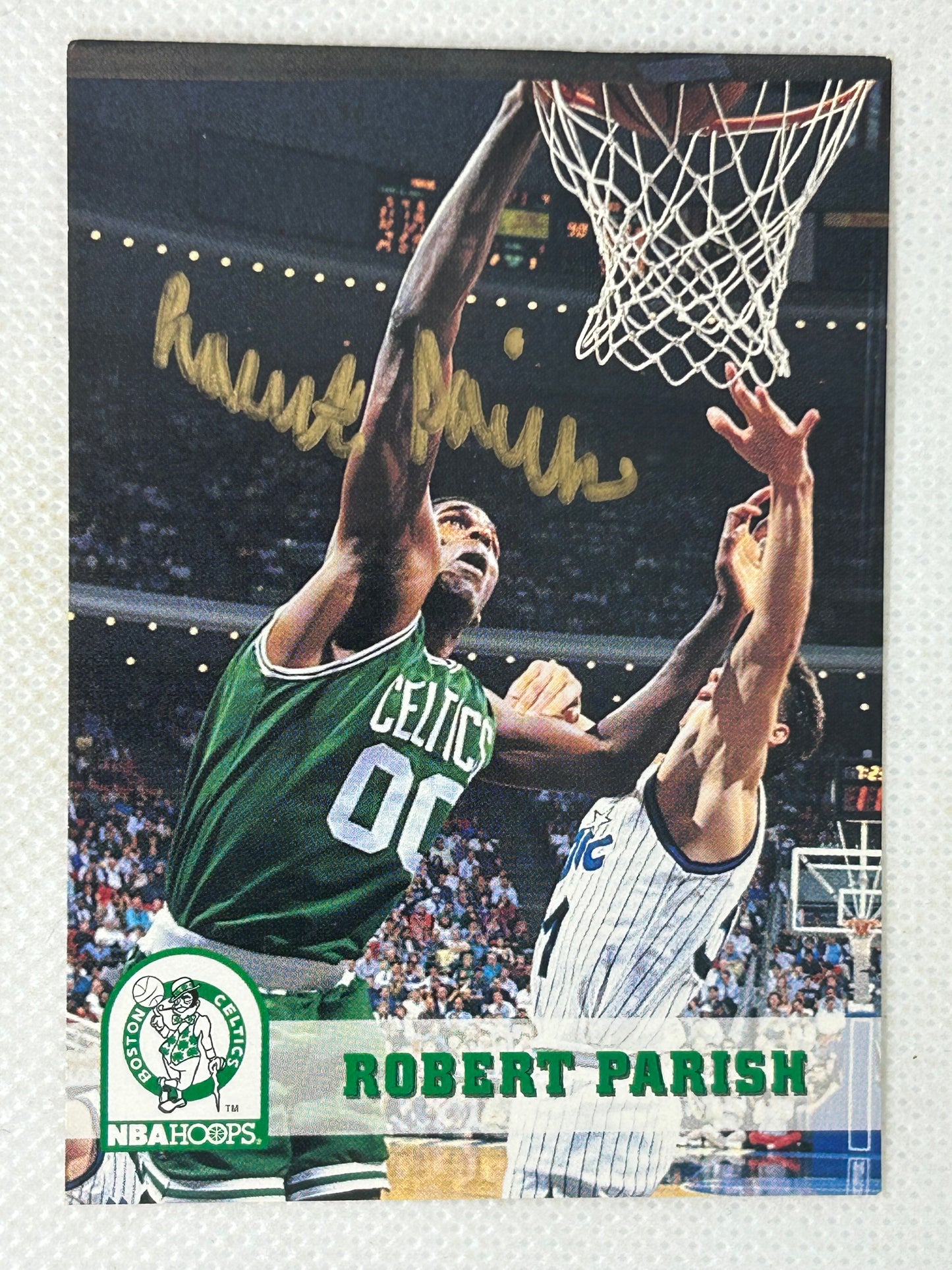 1993 NBA Hoops #16 Robert Parish Boston Celtics Gold Ink Signed Card