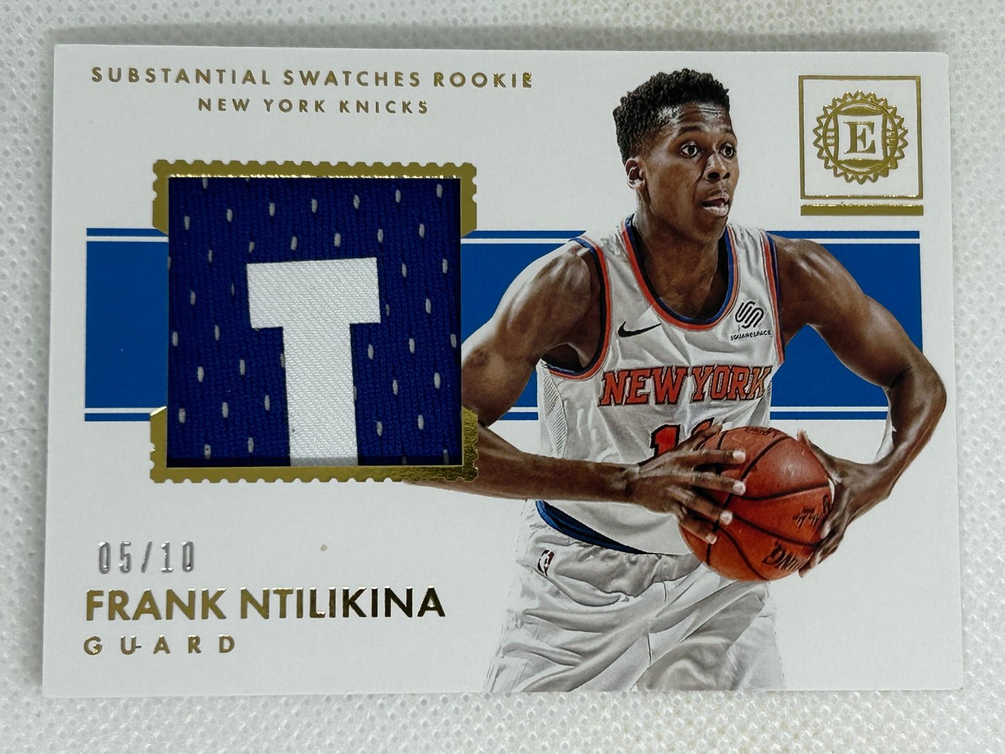 2017-18 Panini Encased Substantial Swatches Gold Patch /10 Frank Ntilikina SR-FNK New York Knicks