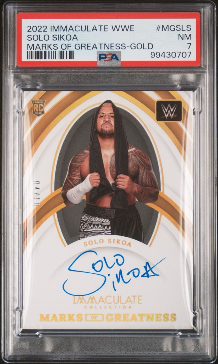 2022 Panini Immaculate WWE Marks Of Greatness Gold Auto Rookie Solo Sikoa /10 PSA 7