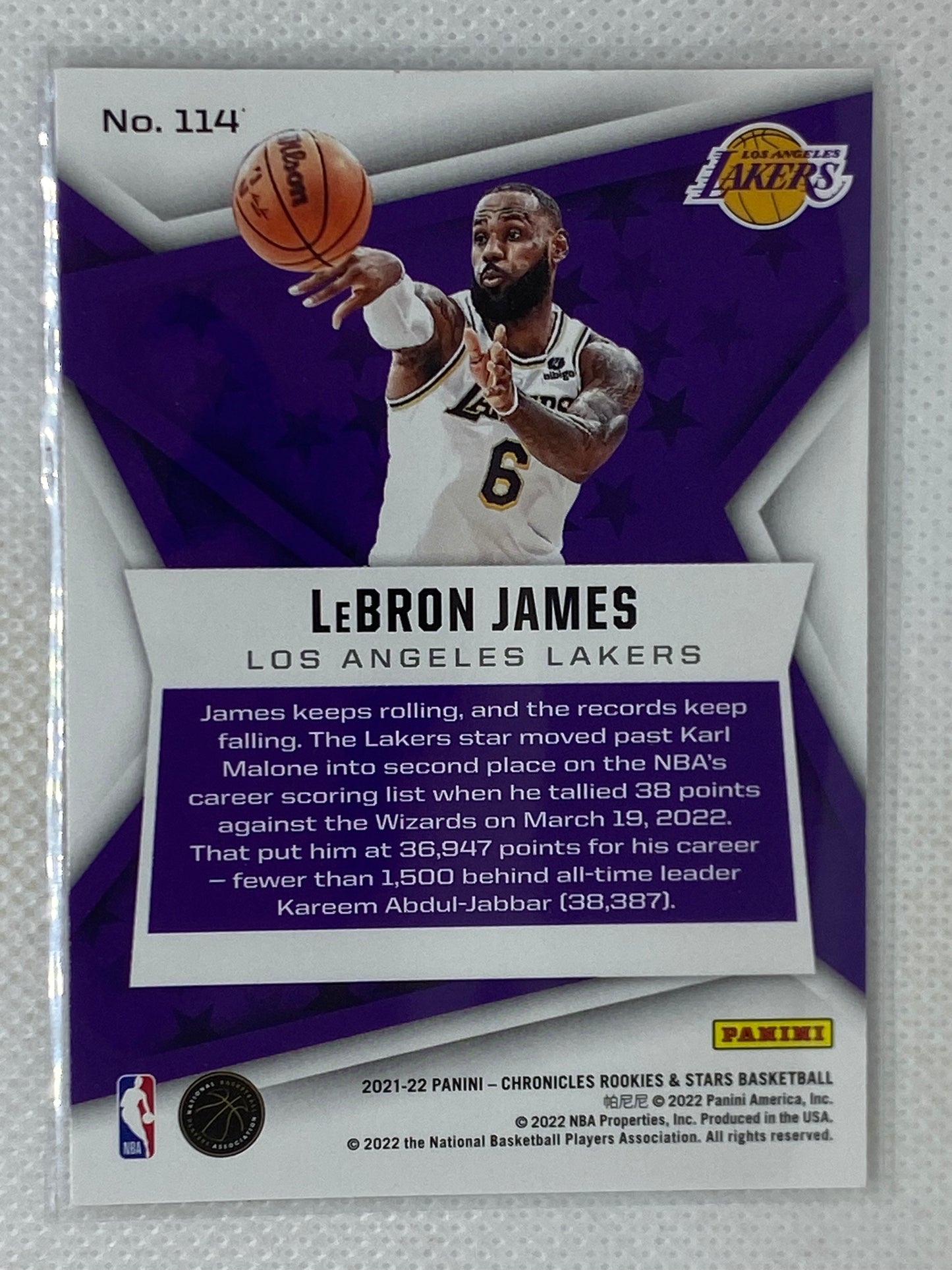 2021-22 Panini Chronicles Rookies & Stars #114 Lebron James Los Angeles Lakers