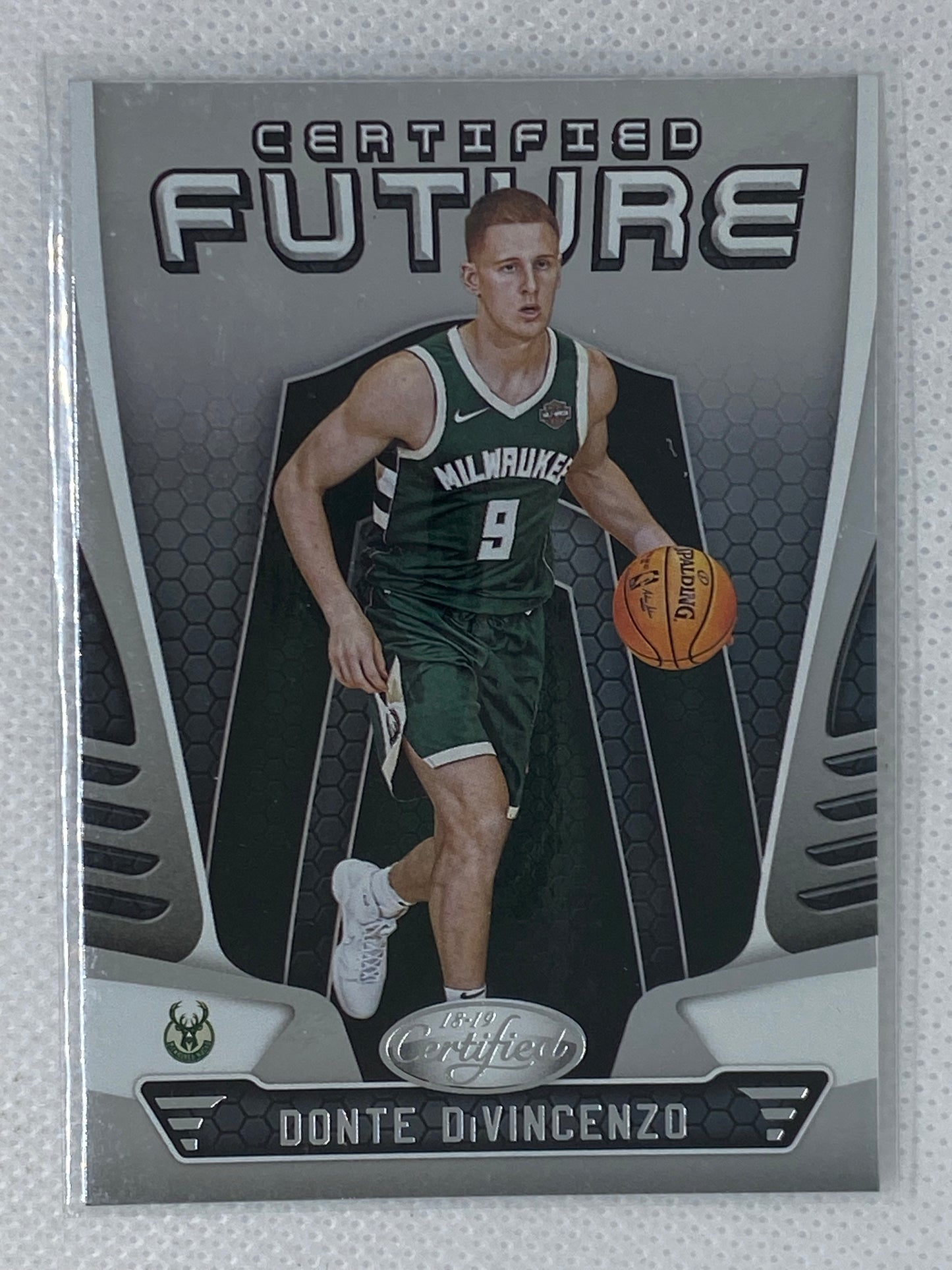 2018-19 Certified Certified Future Donte DiVincenzo #CF-17 Rookie RC