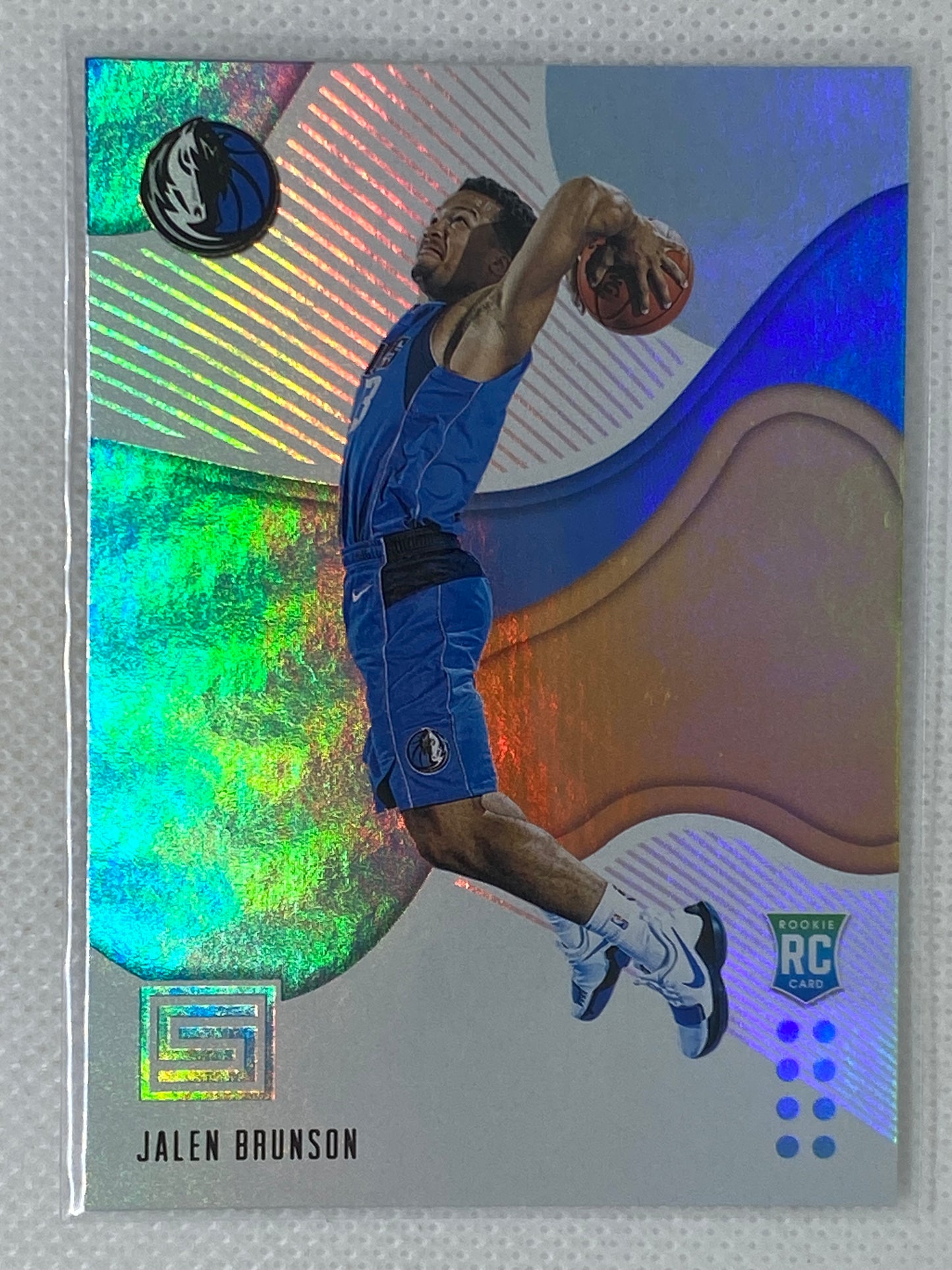 2018-19 Status Basketball Jalen Brunson RC #173 Dallas Mavericks