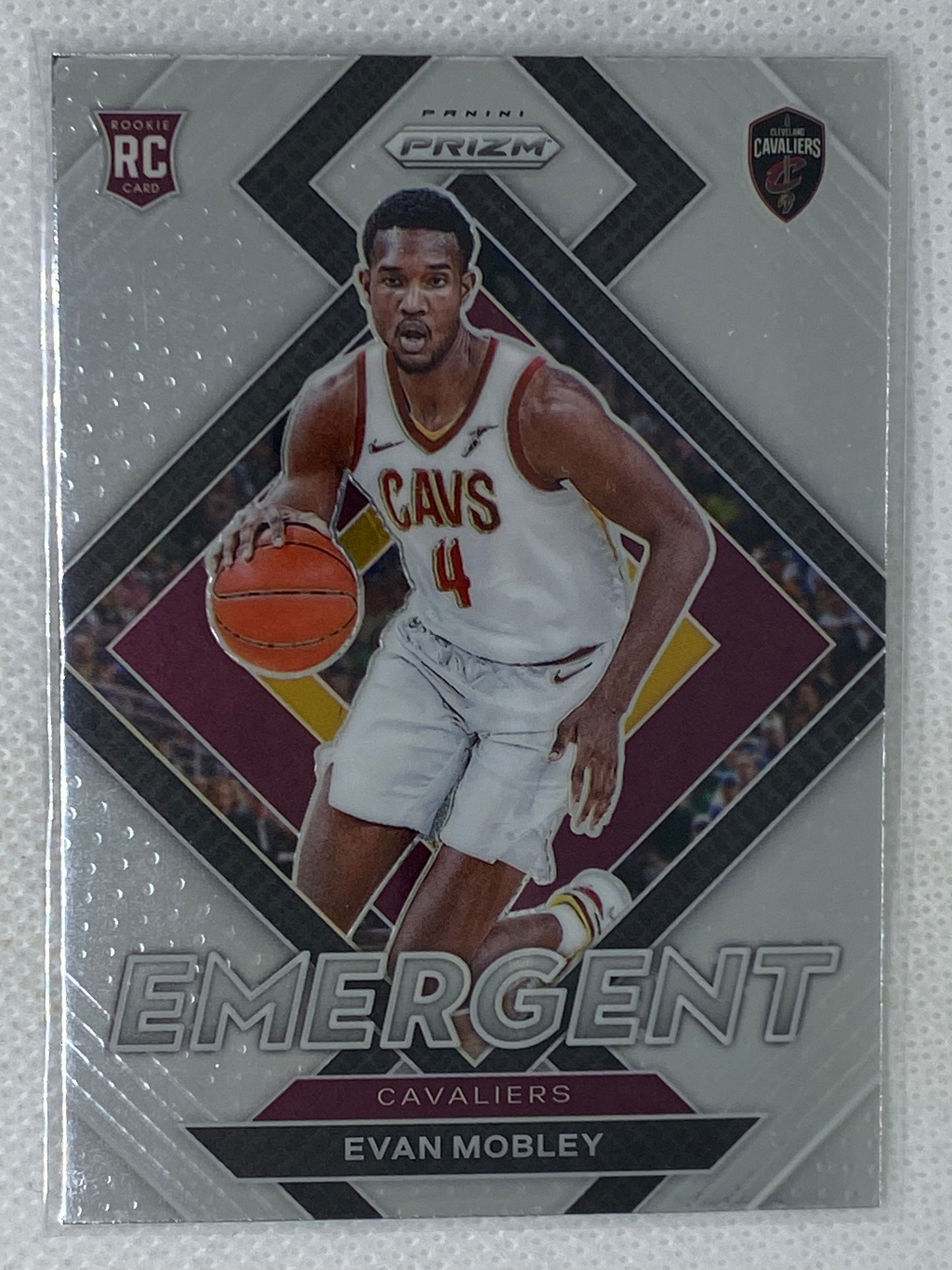 2021-22 Panini Prizm Evan Mobley Emergent Rookie RC #9 Cleveland Cavaliers