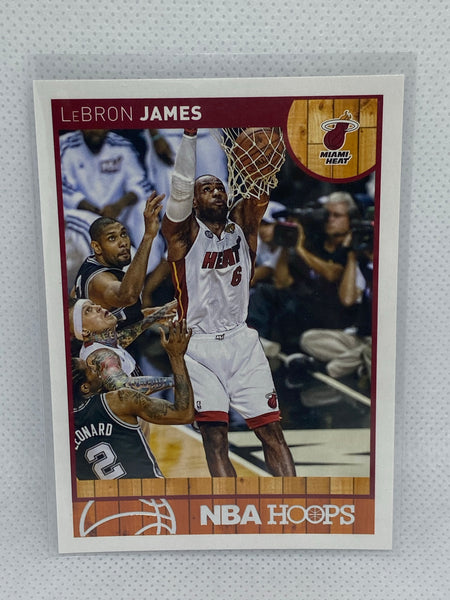 2013-14 Panini Hoops Lebron James Base #62