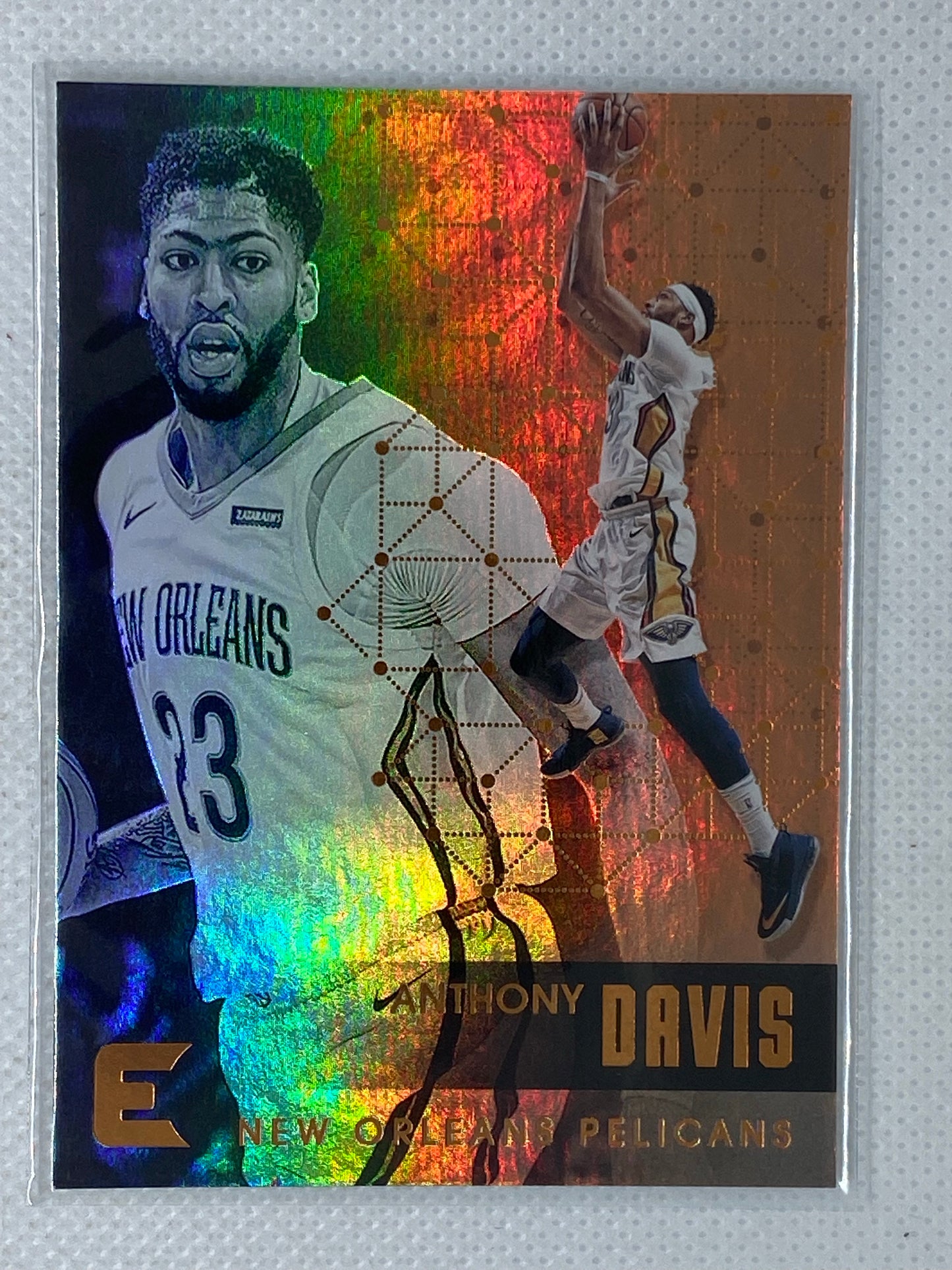 2017-18 Panini Essentials Thick Stock Anthony Davis New Orleans Pelicans No.124