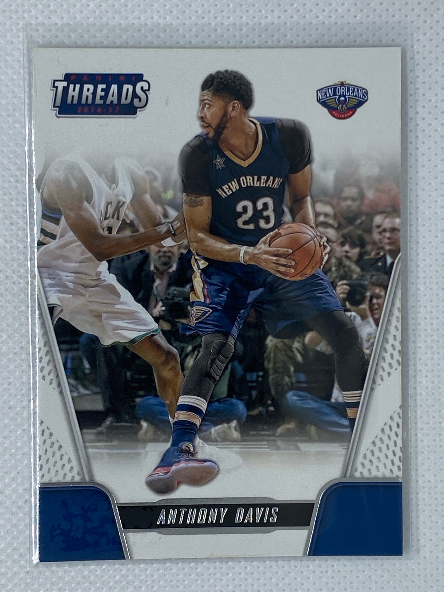 2016-17 Panini Threads New Orleans Pelicans Basketball Card #60 Anthony Davis