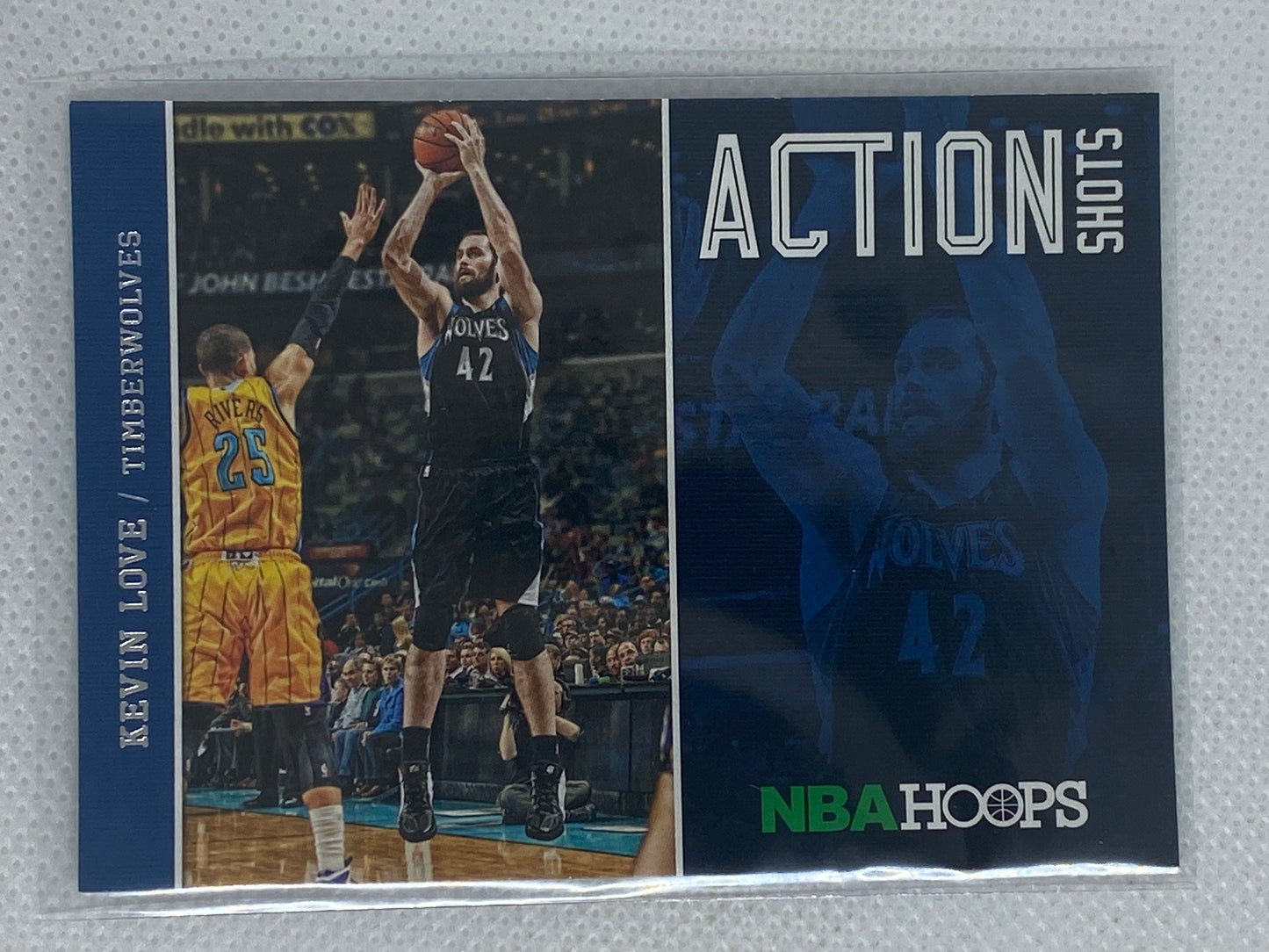 2013-14 NBA Hoops Action Shots KEVIN LOVE Minnesota Timberwolves #15