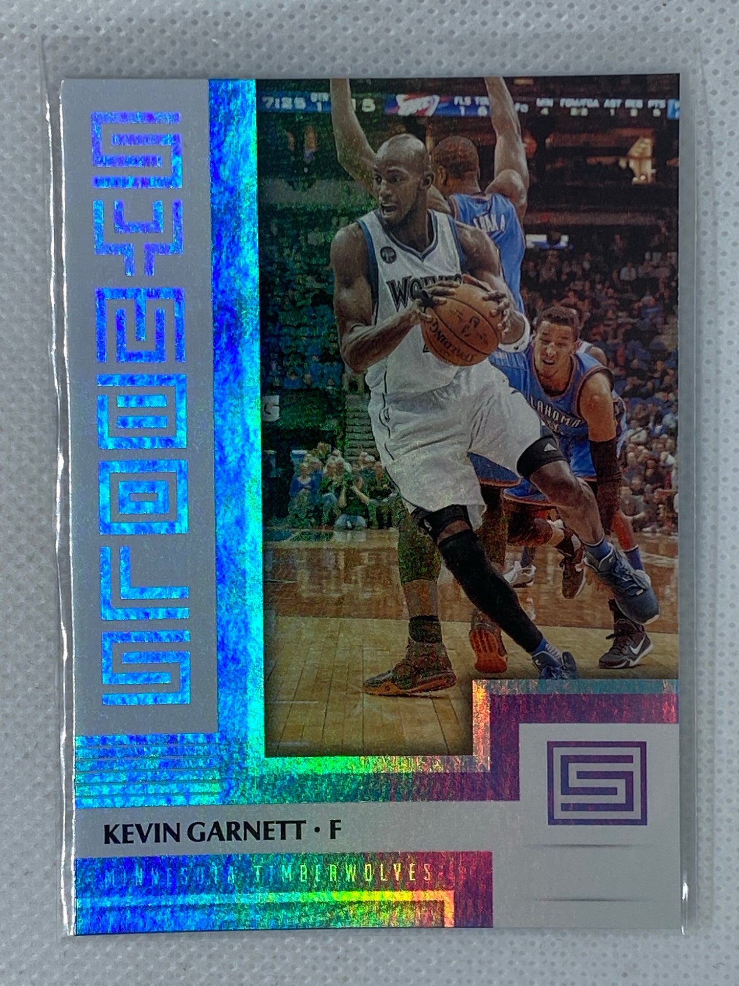 2017-18 Panini Status Symbols Kevin Garnett #17 HOF