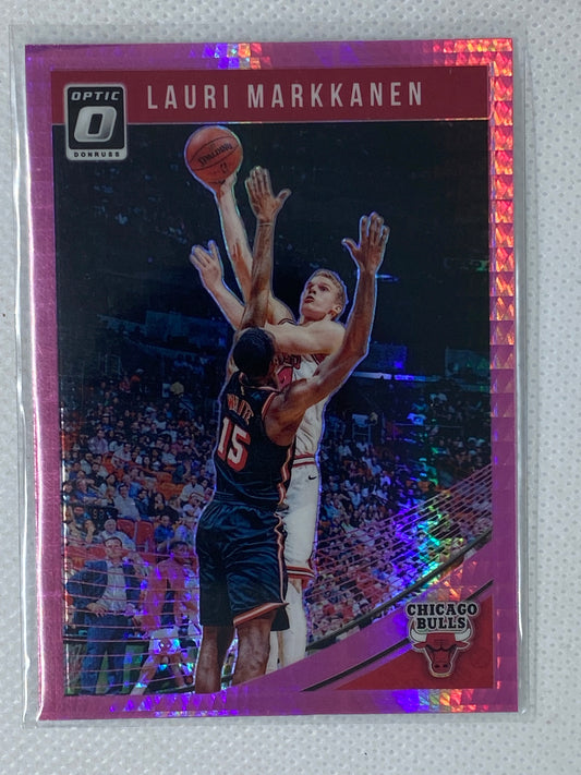 2018-19 Donruss Optic Hyper Pink Prizm Lauri Markkanen #88 Chicago Bulls