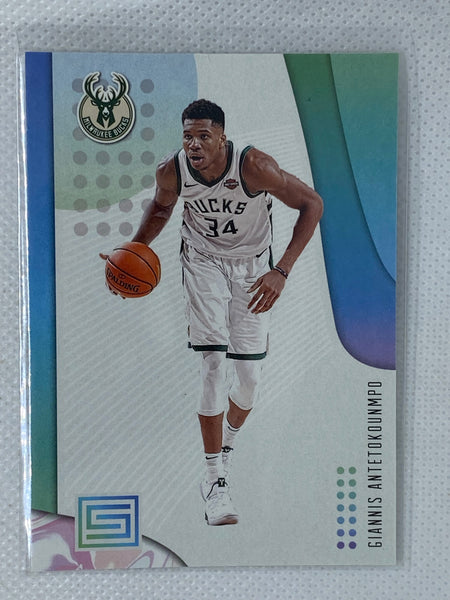 2018-19 Panini Status Giannis Antetokounmpo Milwaukee Bucks #24