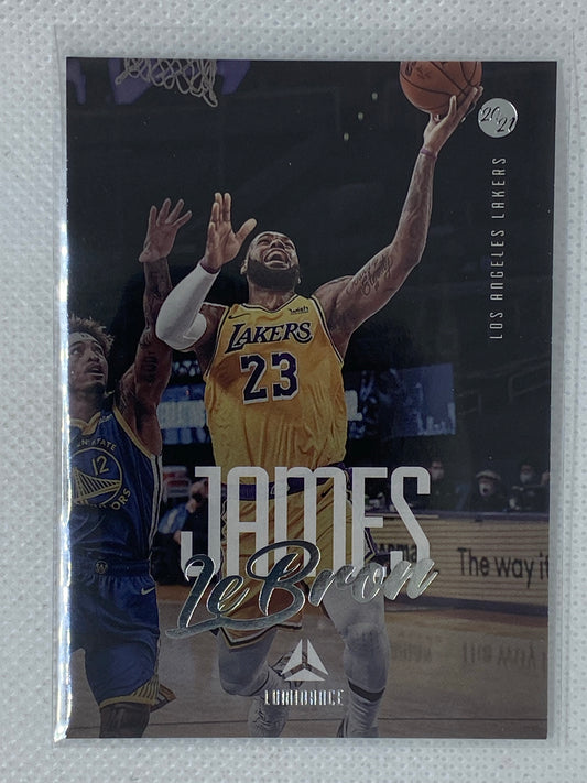 2020-21 Panini Chronicles LeBron James Luminance Los Angeles Lakers #152