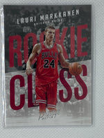 2017-18 Panini Prestige Lauri Markkanen Rookie Class Insert Bulls No. 7