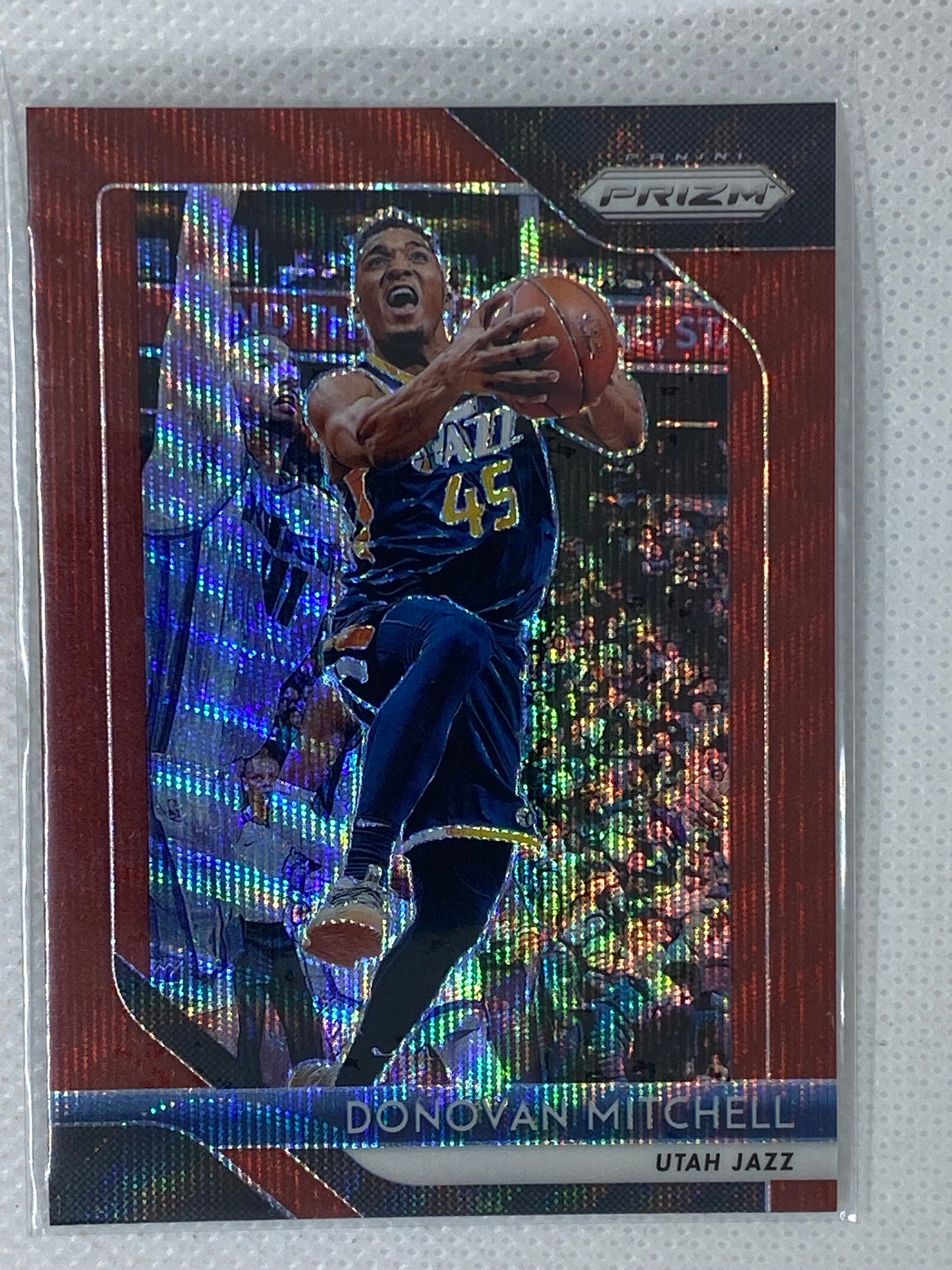 2018-19 Panini Prizm Ruby Red Wave Refractor #143 Donovan Mitchell Utah Jazz Second Year Card