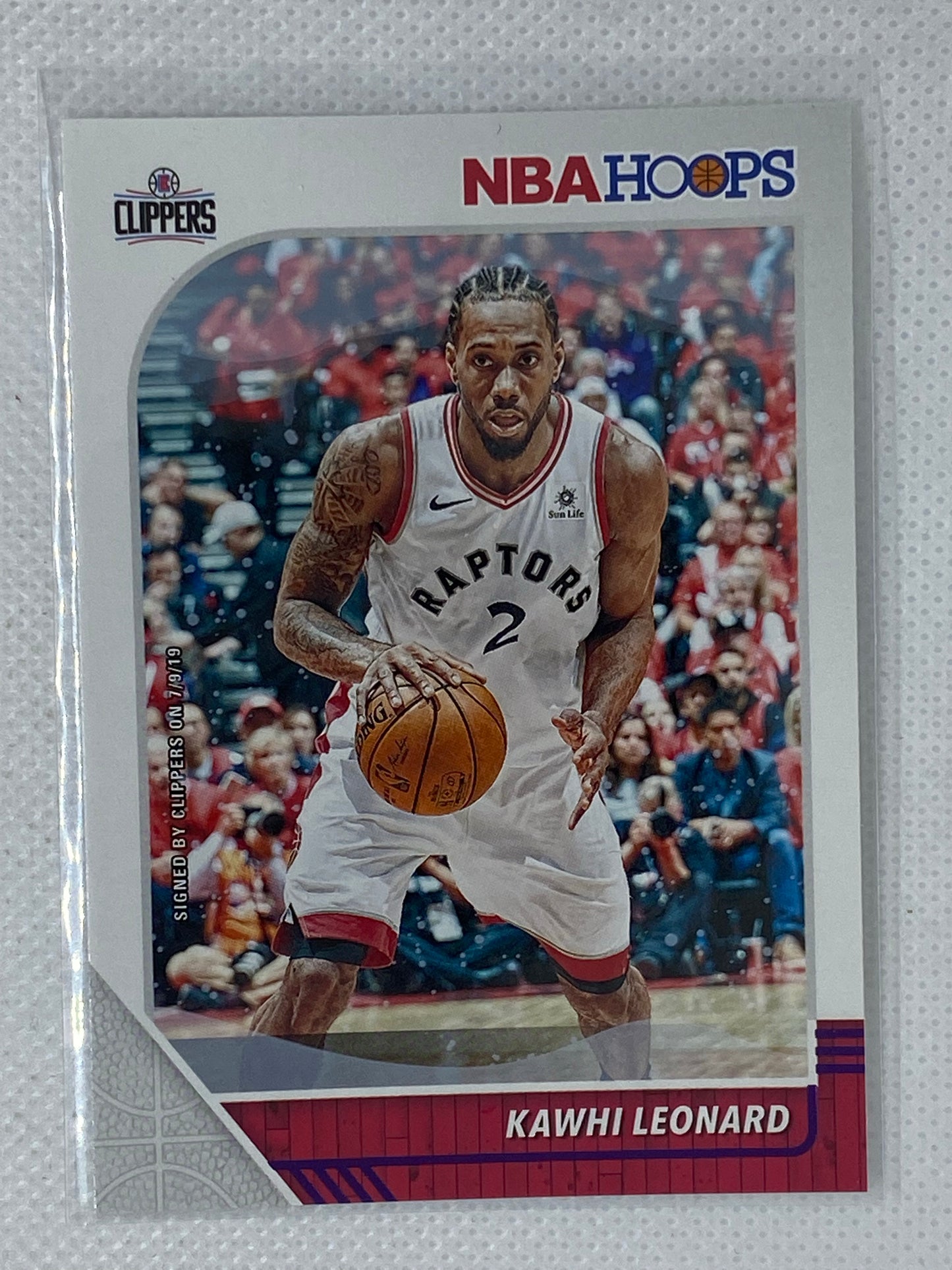 2019-20 Panini NBA Hoops Purple Winter Kawhi Leonard #177 SP